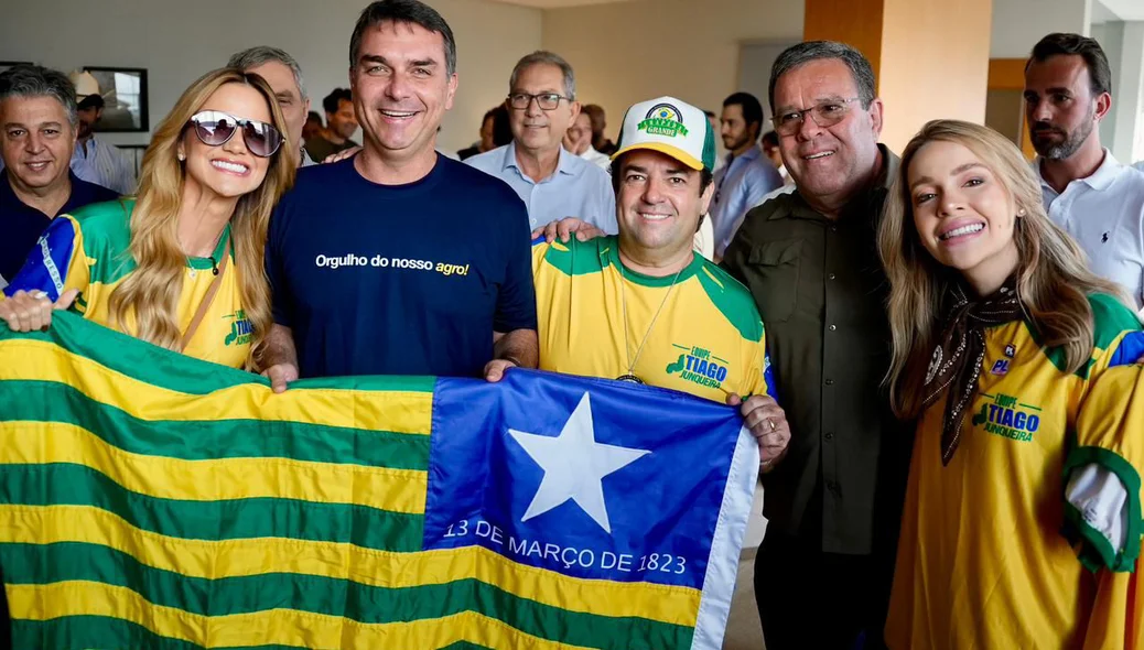 Tiago Junqueira com Flávio Bolsonaro
