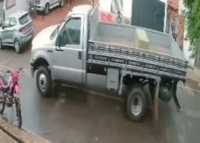 Veículo modelo F 250 roubado pelos criminosos em Batalha