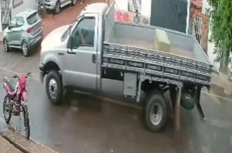 Veículo modelo F 250 roubado pelos criminosos em Batalha