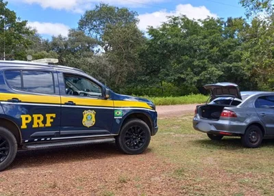 Veículo recuperado pela PRF