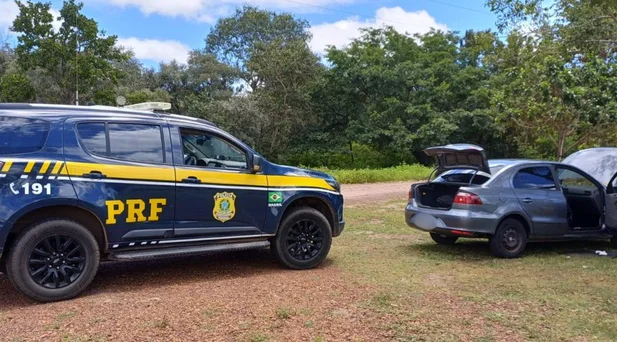 Veículo recuperado pela PRF