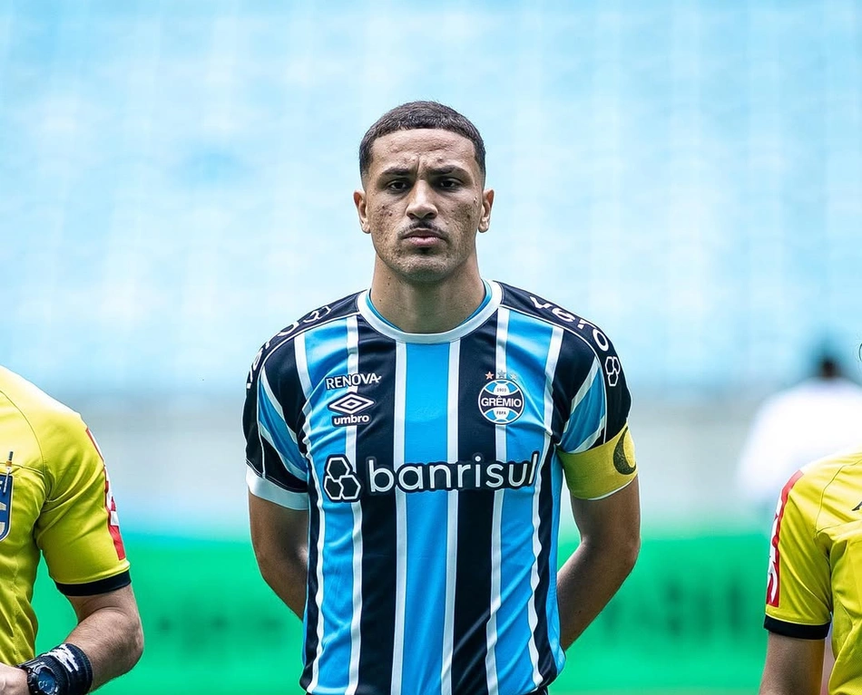 Zagueiro João Ramos, ex-Grêmio