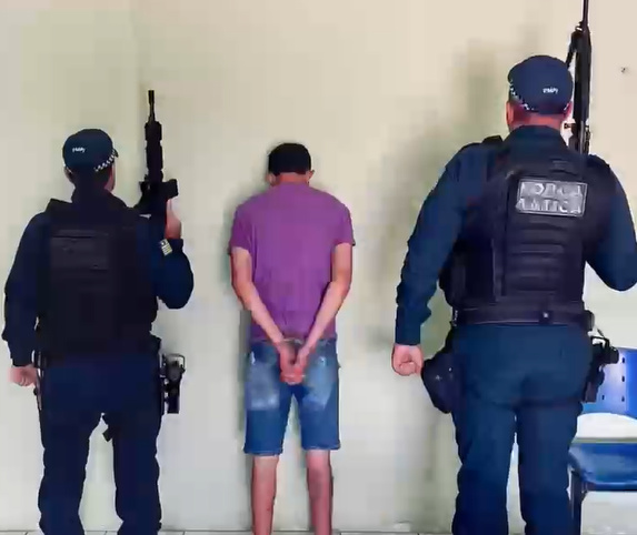 A. D. de S foi preso em flagrante acusado do crime de feminicídio