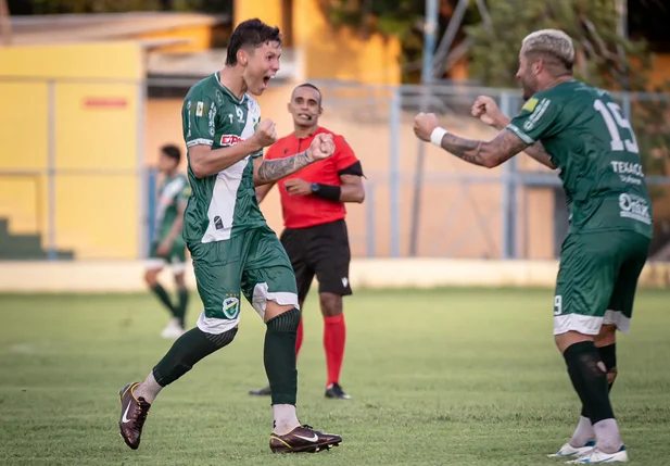 Altos vence Tirol e segue no G4 da Série D