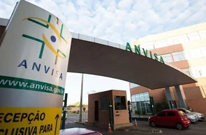Anvisa proíbe produtos e determina recolhimento após inspeção sanitária