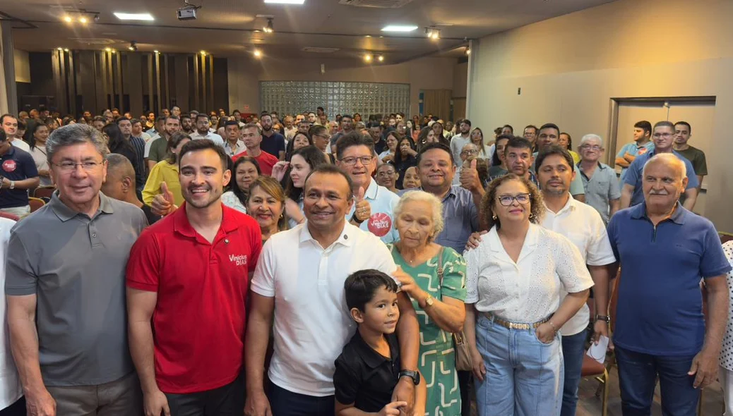 Apoiadores de Vinícius Dias e Fábio Abreu
