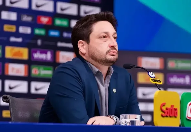 Arthur Elias apresenta convocadas para amistosos contra EUA