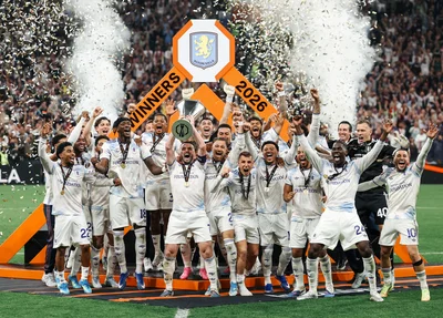 Aston Villa vence Europa League e encerra jejum de 30 anos sem títulos