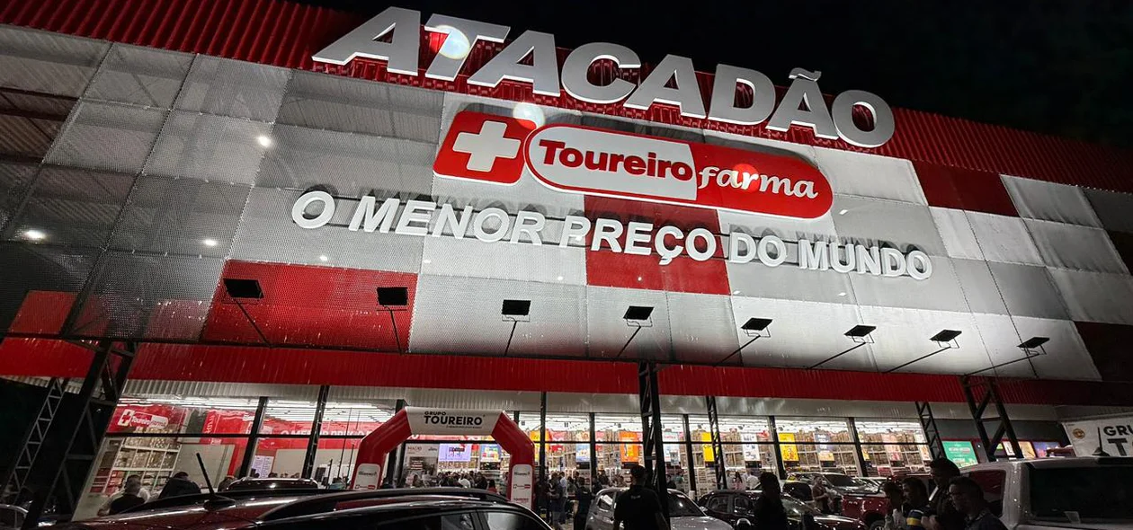 Atacadão Toureiro Farma na Avenida Duque de Caxias é inaugurado