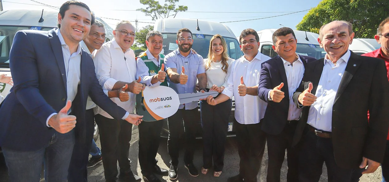 Autoridades presentes
