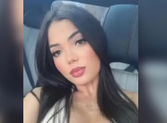 Bárbara Laura Souza Félix, 27 anos