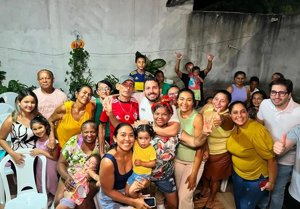 Breno Macedo com lideranças