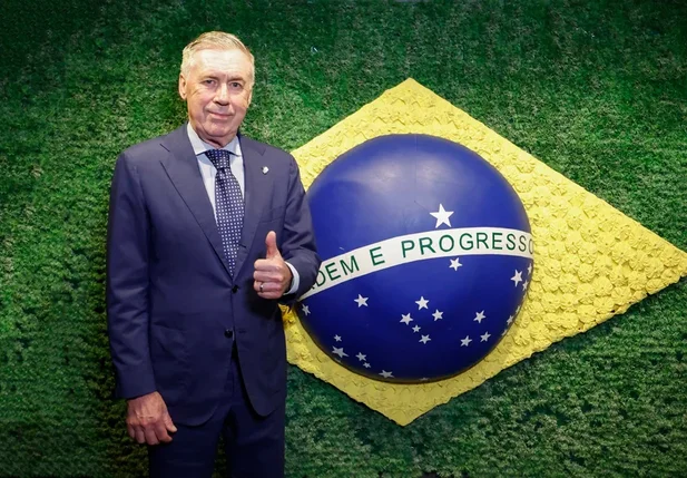 CBF anuncia renovação com Carlo Ancelotti até a Copa do Mundo de 2030