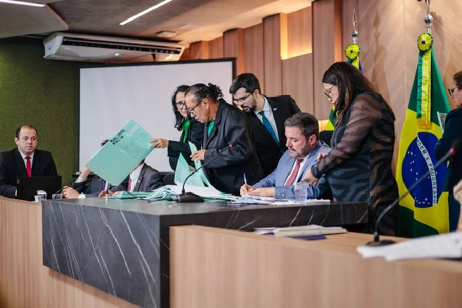 CCJ da Alepi aprova pedido de empréstimo do governador Rafael Fonteles