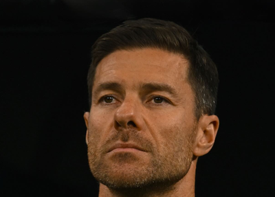 Chelsea anuncia Xabi Alonso como novo treinador