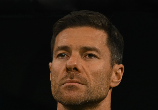 Chelsea anuncia Xabi Alonso como novo treinador
