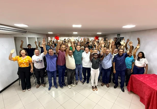 Deputado Evaldo Gomes cumpre agenda no Sul do Piauí
