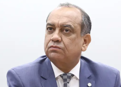 Deputado federal Max Lemos