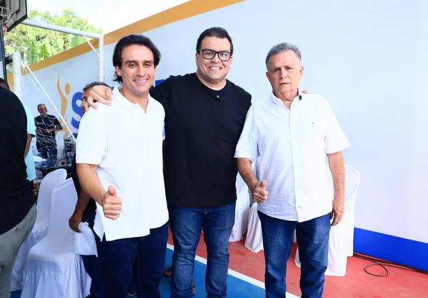 Deputado Flávio Júnior participa de entregas em Passagem Franca do Piauí