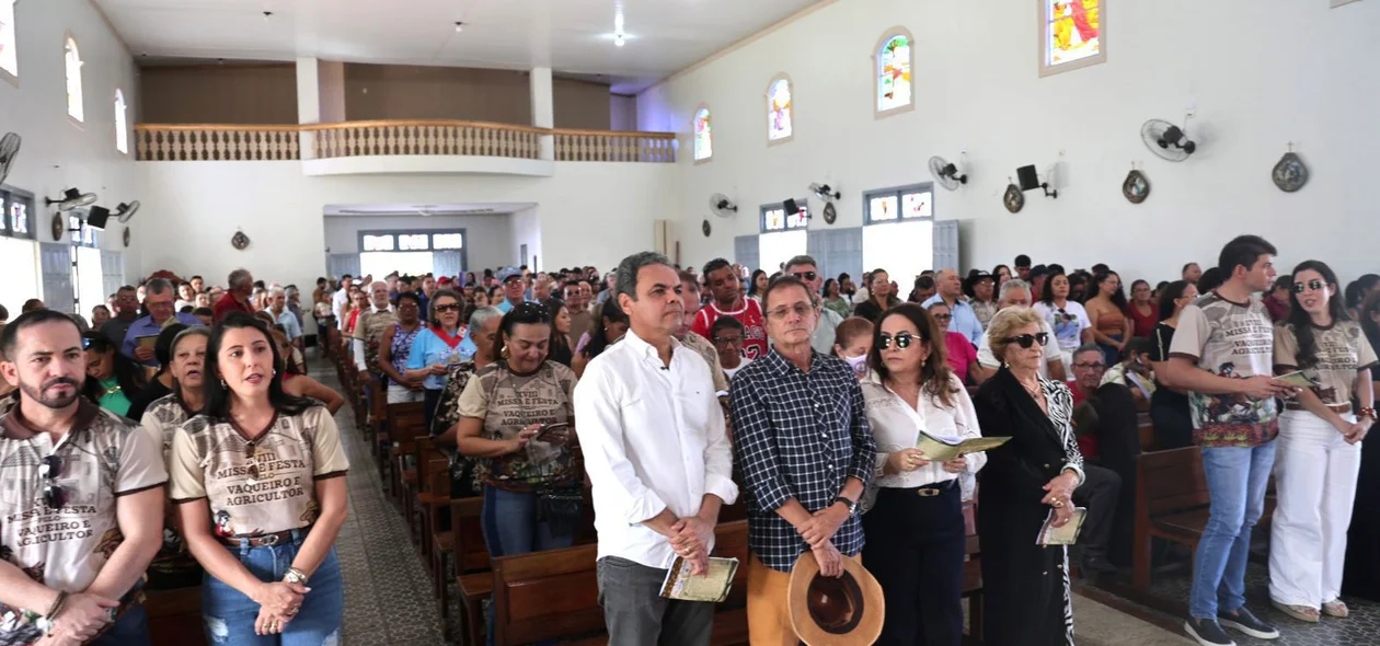 Deputado Gil Carlos em Francinópolis