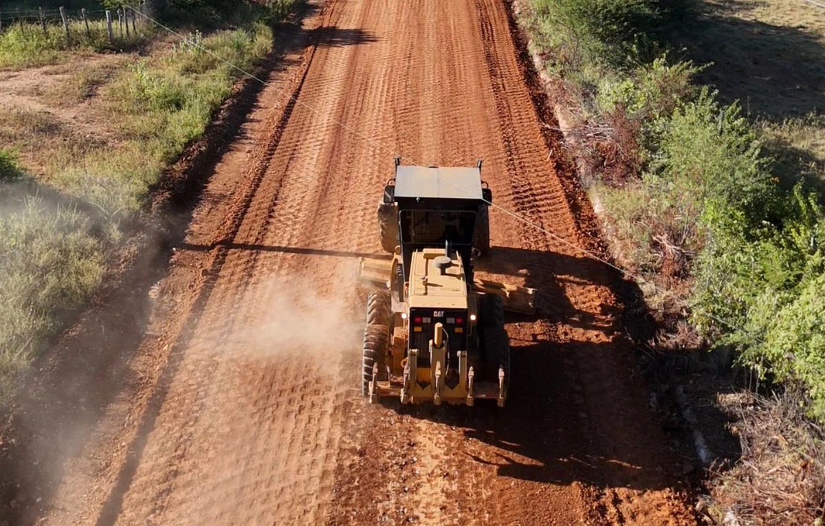 DER-PI inicia restauração de 90km da PI 144 conectando cinco cidades na região da Serra da Capivara