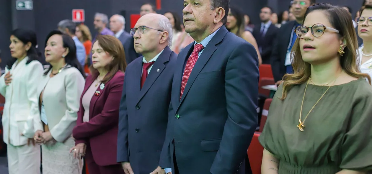 Diversas autoridades marcaram presença no evento