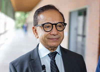 Dr. Hélio Oliveira