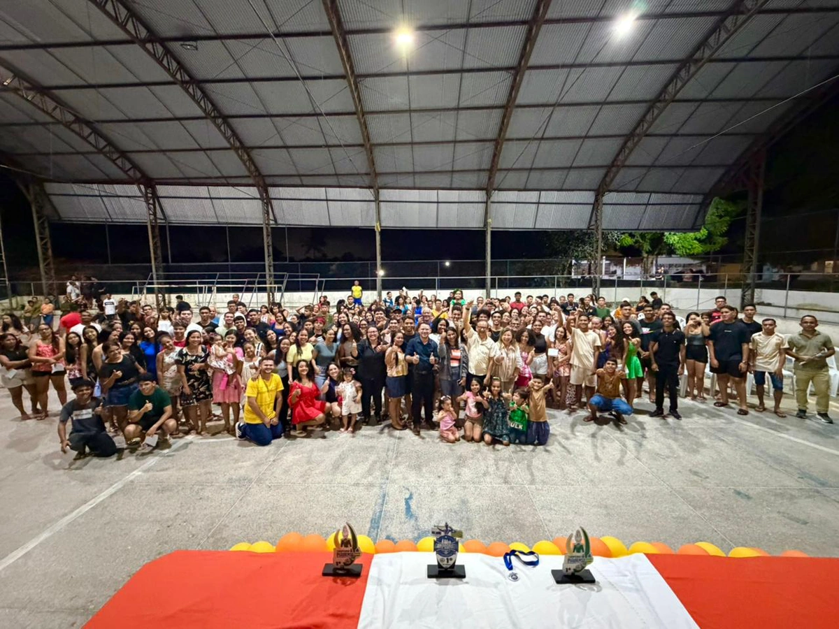 Dr. Hélio participa de encontro em Ilha Grande