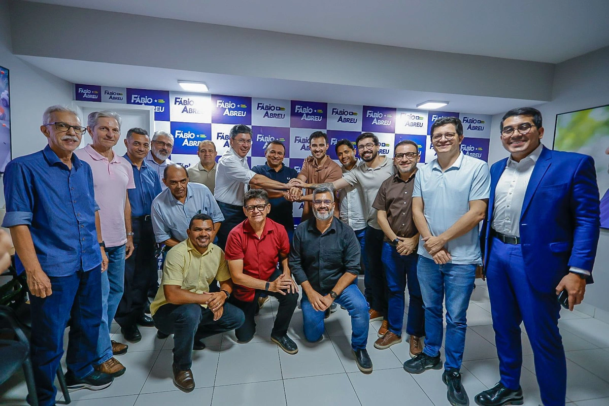 Dr. Vinícius e Fábio Abreu firmam dobradinha