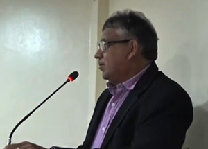 Durante discurso na tribuna, vereador de São Miguel do Tapuio pede água: “passei o dia no bar”