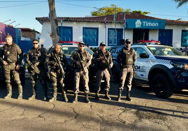 Entrega de novas viaturas