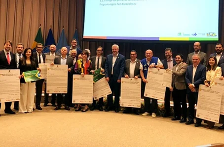 Entrega dos primeiros Certificados de Valor de Crédito Financeiro (CVCF) para hospitais privados