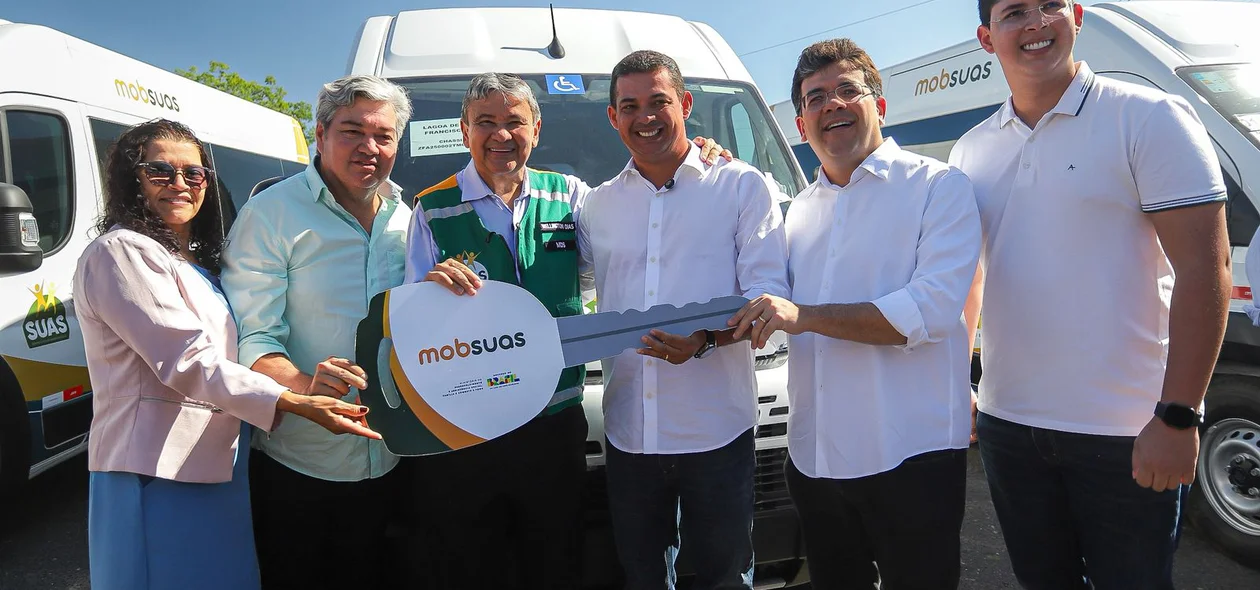 Entrega sendo feita aos municípios