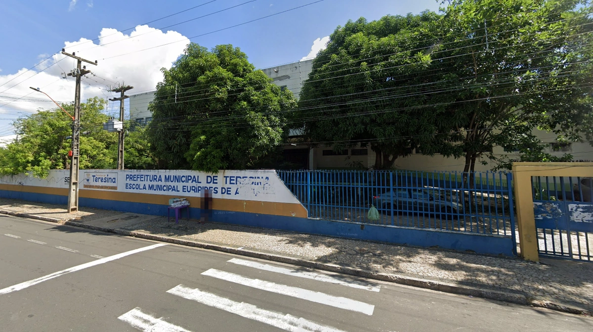 Escola Municipal Eurípedes Aguiar