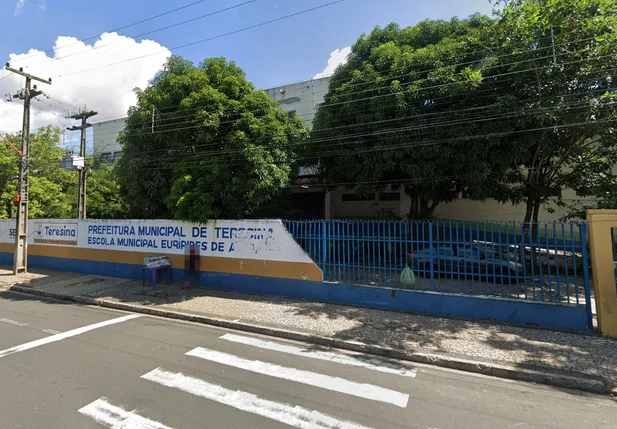 Escola Municipal Eurípedes Aguiar