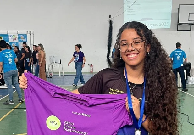 Estudante Maria Rita Lima
