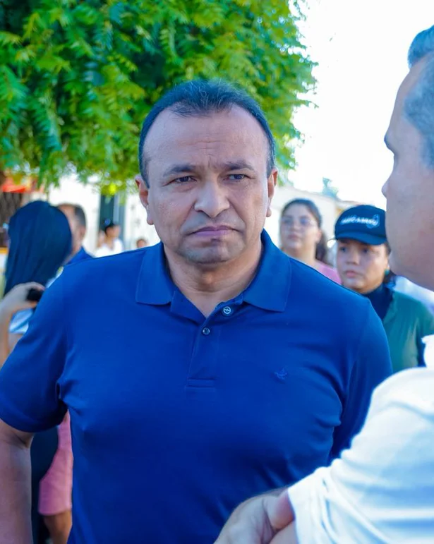 Fábio Abreu acompanha obras do Mais Asfalto em Teresina
