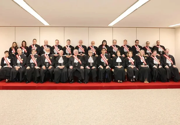 Formação do Tribunal Superior do Trabalhador