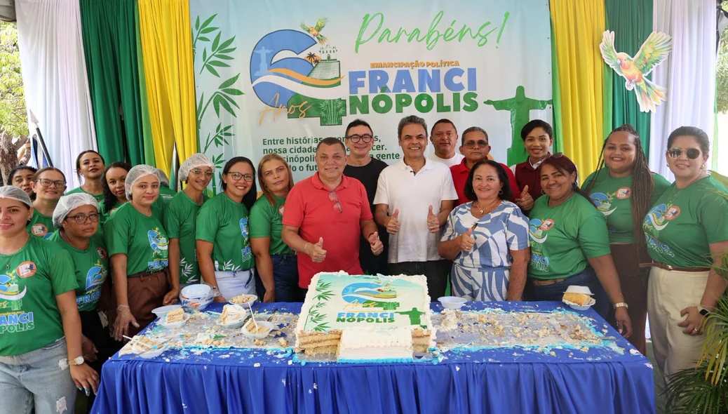 Gil Carlos no aniversário de Francinópolis