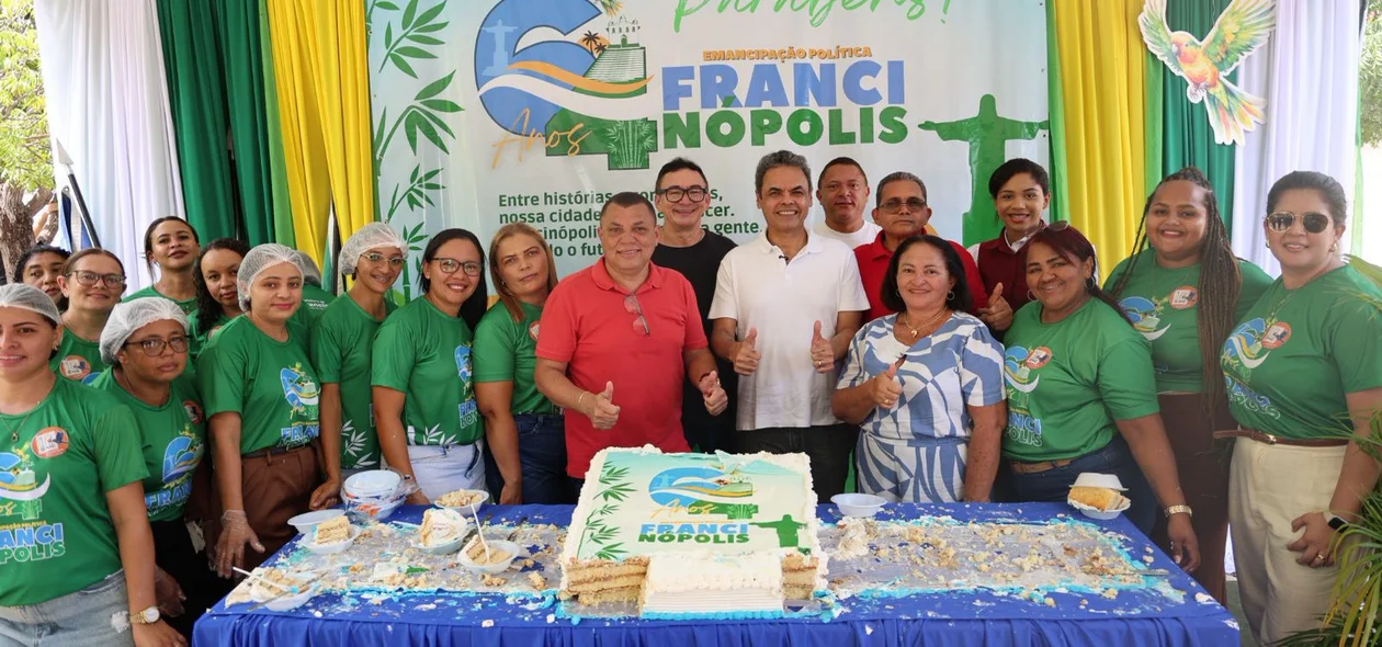Gil Carlos no aniversário de Francinópolis