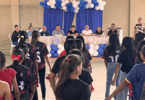 Gincana de Matemática movimenta alunos da Escola Municipal Itajcy Pacheco Martins em Uruçuí