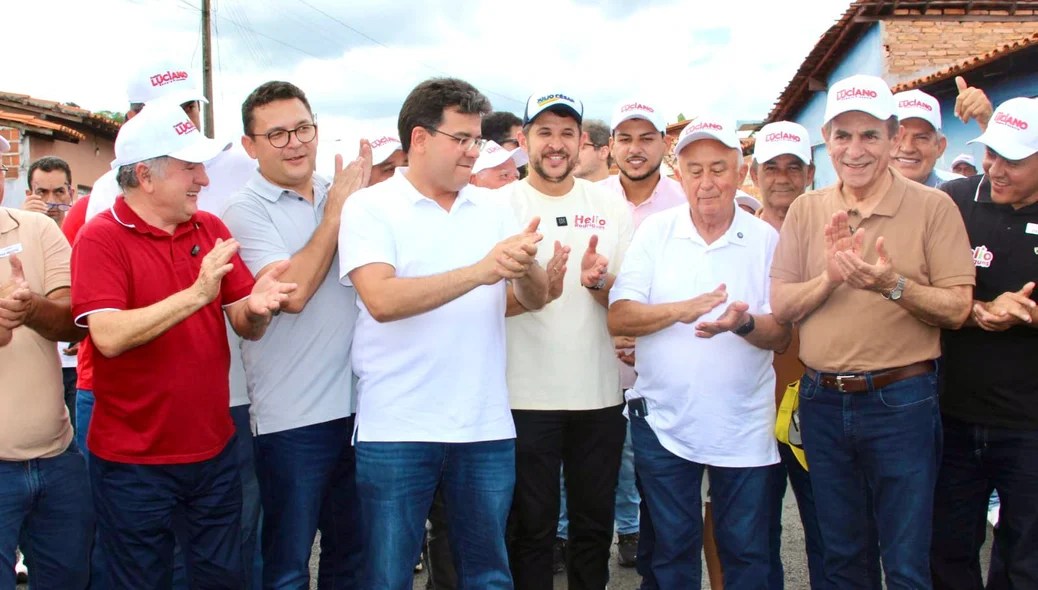 Governador inaugura obras