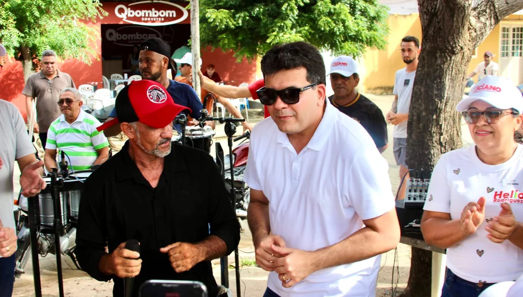 Governador Rafael Fonteles durante evento