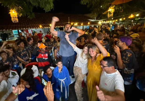Gracinha Mão Santa reúne apoiadores