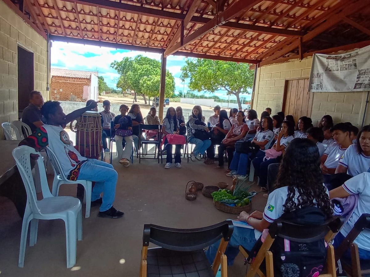 Imersão cultural fortalece aprendizado de alunos no território quilombola Lagoas em São Raimundo Nonato