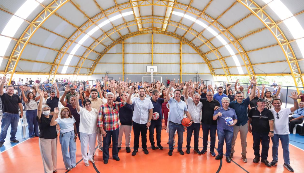 Inauguração de quadra escolar em União