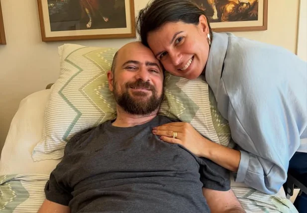 Influenciador e palestrante Tiba Camargos e sua esposa, Andréa Camargos