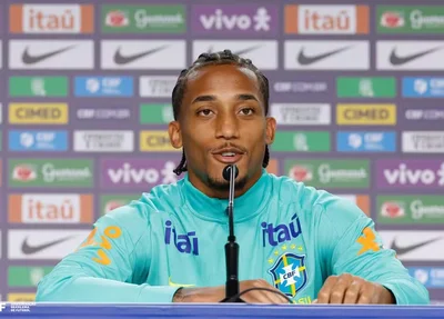 João Pedro em entrevista coletiva da seleção brasileira