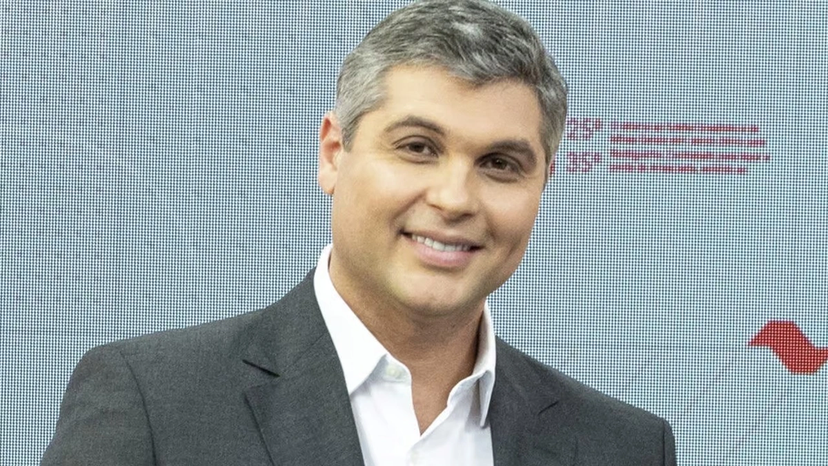 Joel Datena recebe alta após quase duas semanas internado em São Paulo