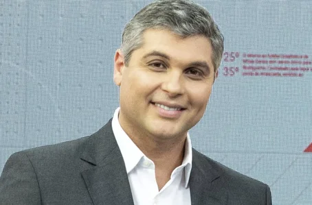 Joel Datena recebe alta após quase duas semanas internado em São Paulo